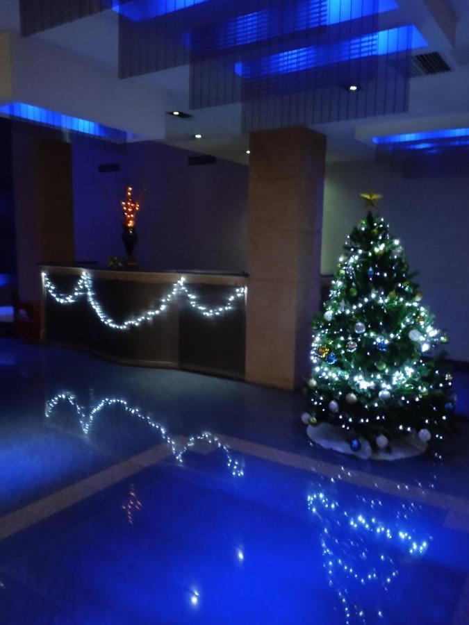 Olympic Hotel (Adults Only) Пирея Екстериор снимка
