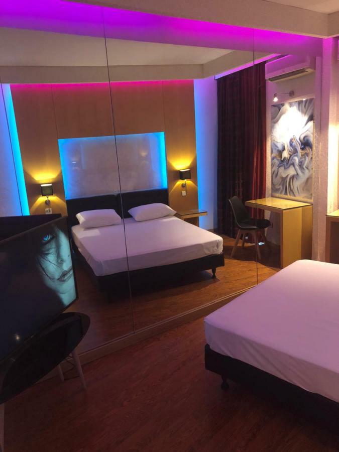 Olympic Hotel (Adults Only) Пирея Екстериор снимка