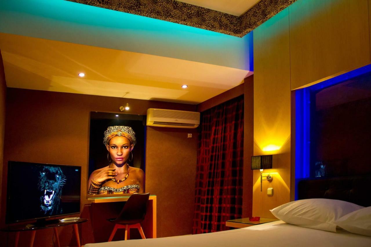 Olympic Hotel (Adults Only) Пирея Екстериор снимка